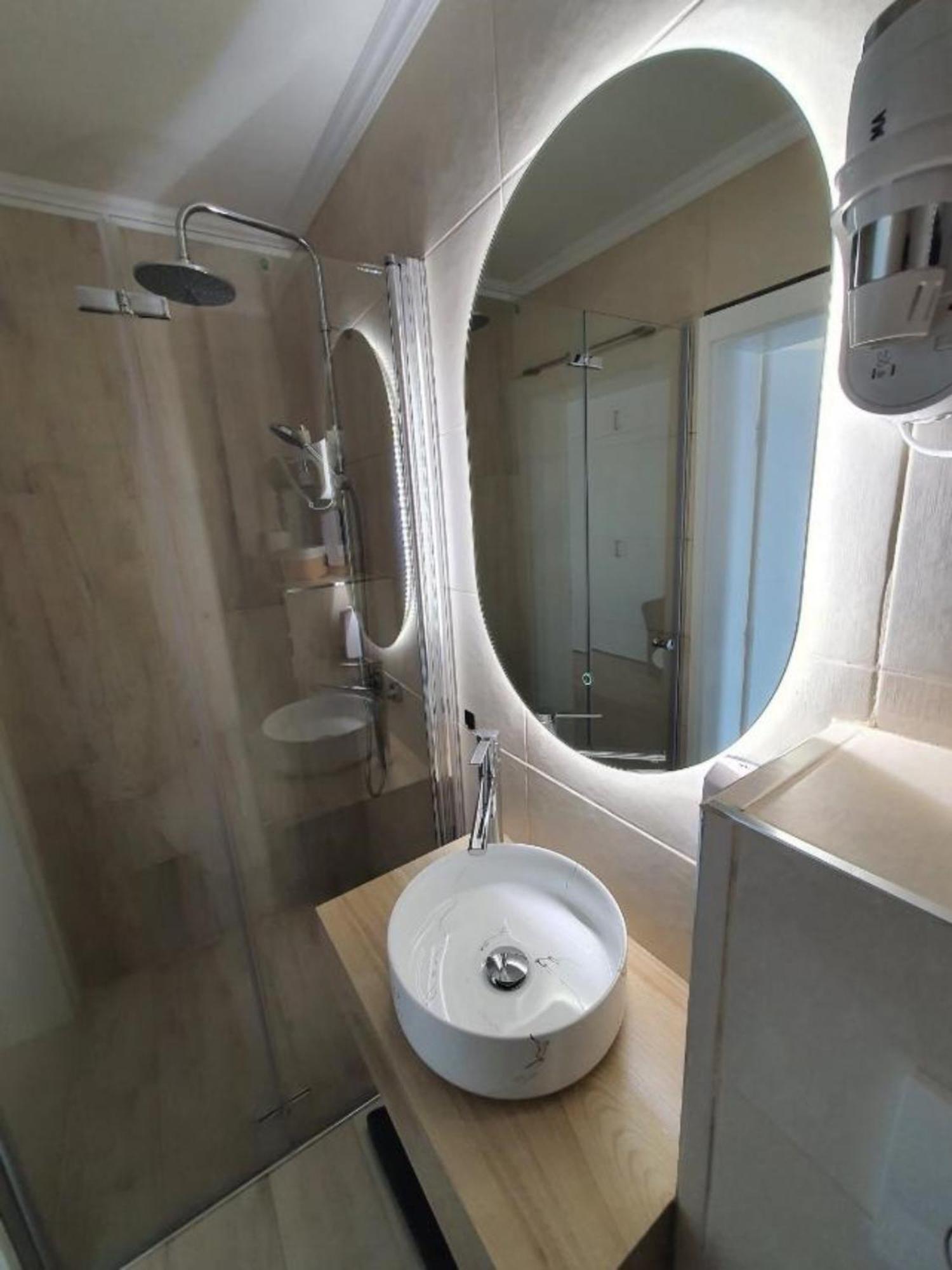 Apartments Malalu เนอุม ห้อง รูปภาพ